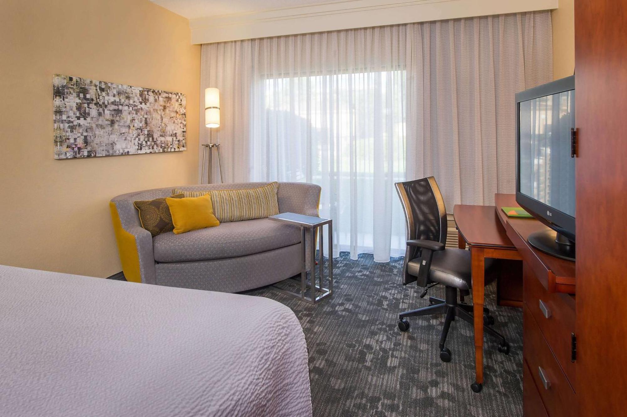 Sonesta Select Charlotte University Research Park Buitenkant foto
